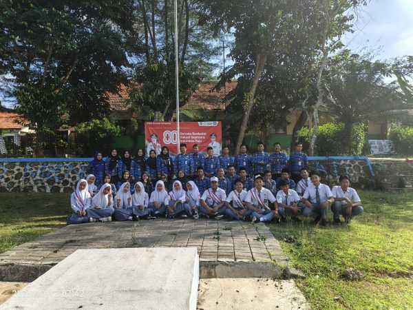 Upacara HUT ke-80 Provinsi Jawa Timur di SMKN 1 Robatal Sampang : Jatim Tangguh Terus Bertumbuh