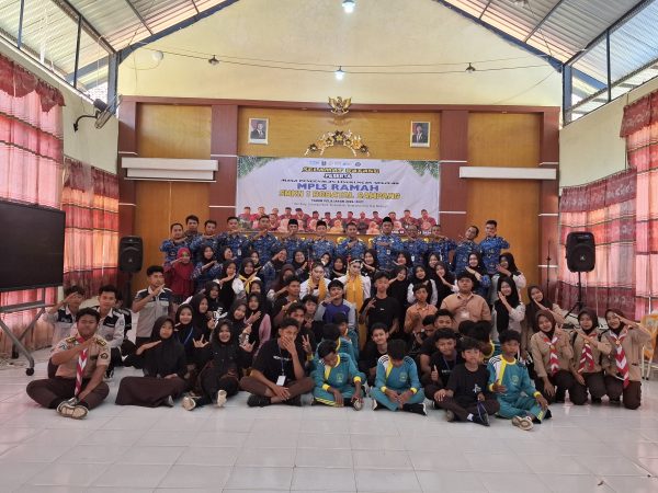 Lima Hari yang Menyalakan Mimpi, MPLS Ramah SMKN 1 Robatal Ditutup dengan Pesan Menjadi Generasi Berkilau